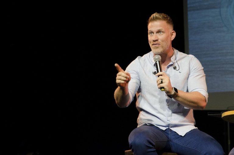 3 Ways To Overcome Your Fear Of Public Speaking