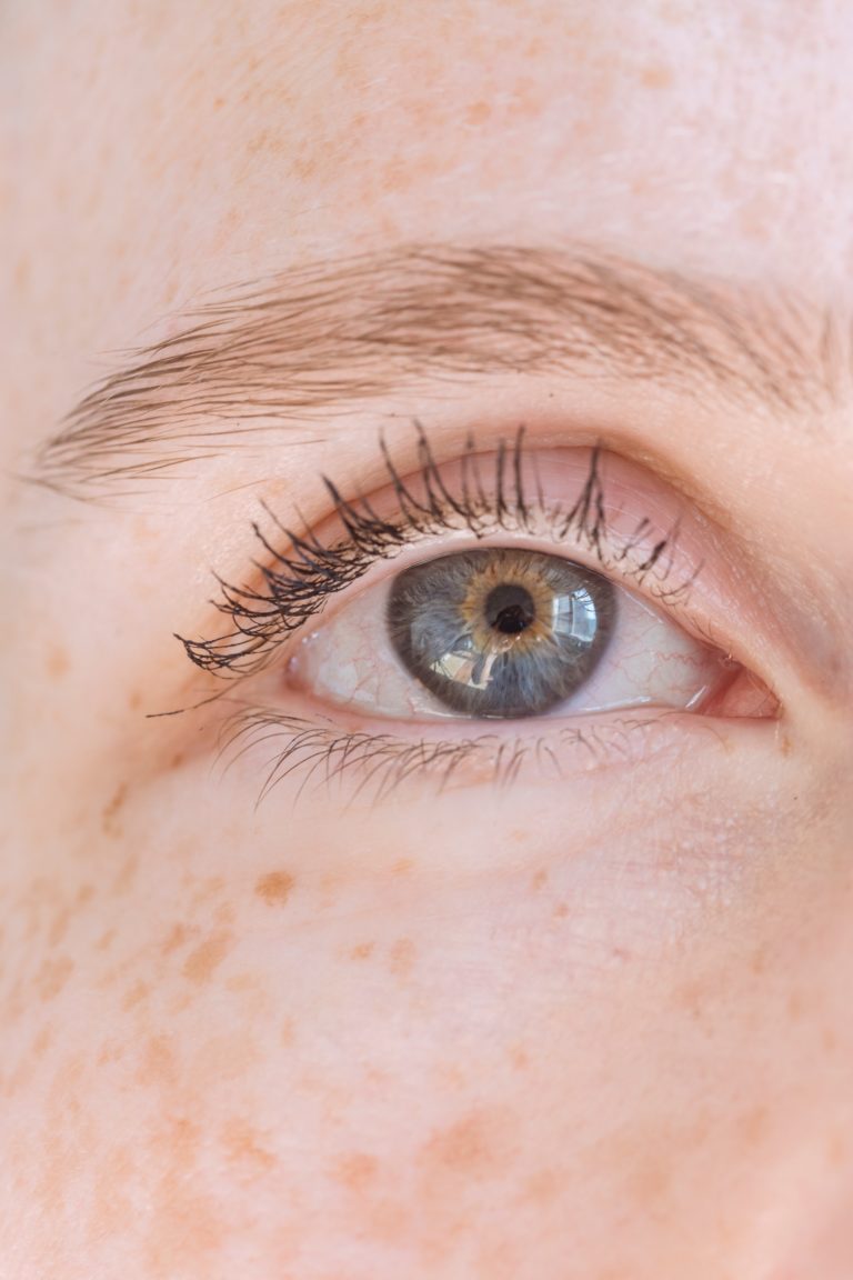 3 Benefits of Having Your Eyebrows Waxed