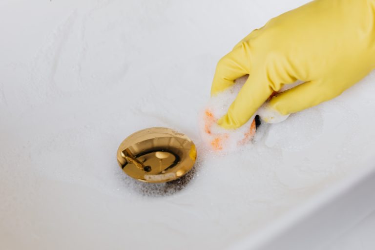 6 Common Residential Plumbing Problems and How to Fix Them