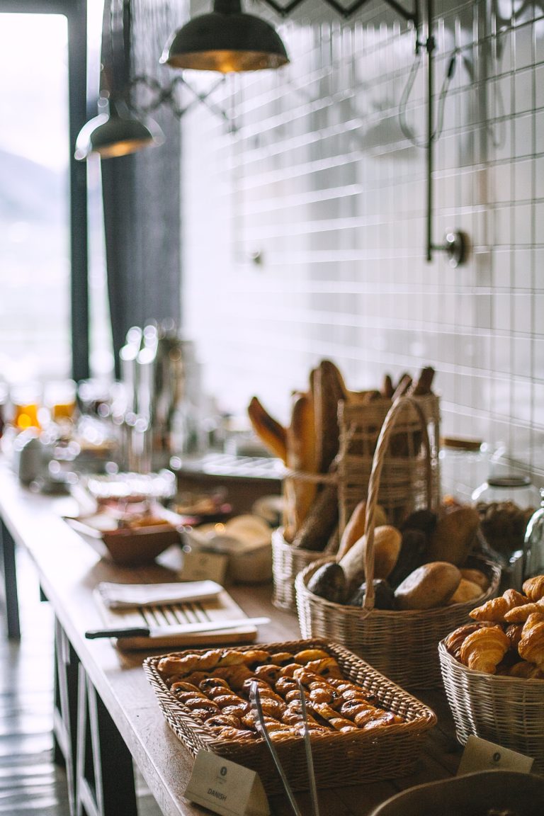 7 Ideas for Improving Efficiency in a Catering Trailer