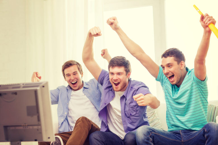 4 Fun Ways to Make a Sports Viewing Party More Enjoyable