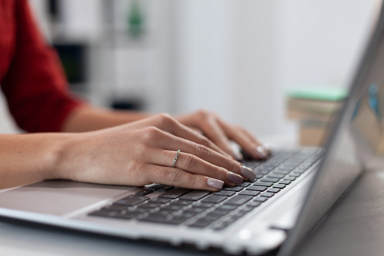 In-House vs Outsourcing IT: What Business Owners Should Know