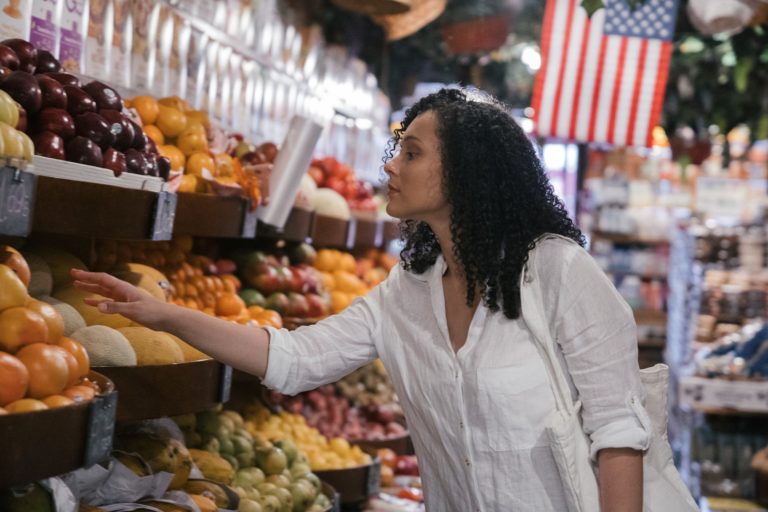 6 Tips for Buying Wholesale Items to Sell in a Local Independent Store