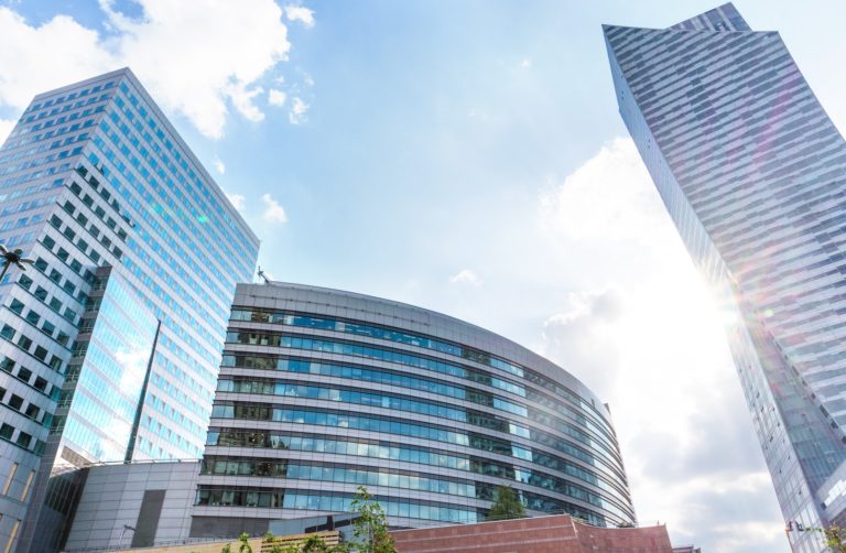 7 Design Tips for Choosing the Right Wood Doors for an Office Building