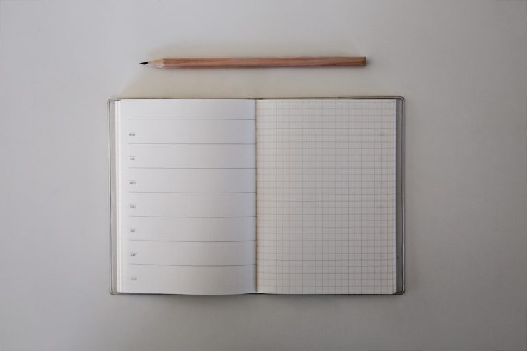 A List of Creative Gifts to Give to Your Child’s Teacher to Show Thanks