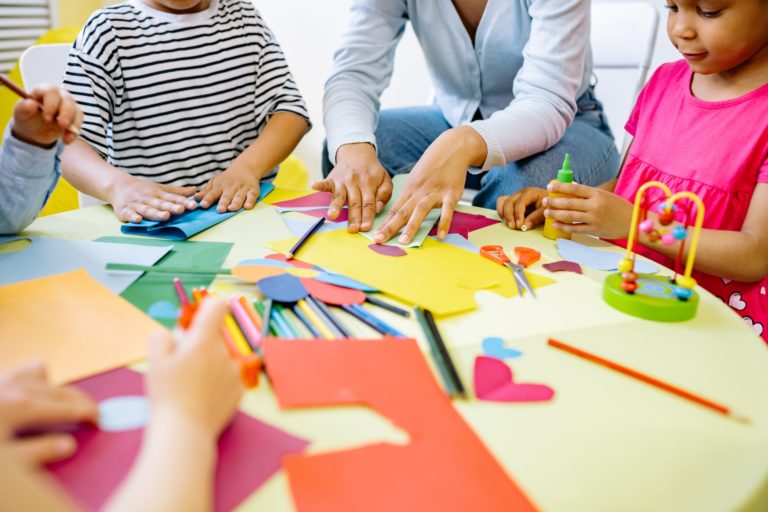 A Parent’s Guide to Helping a Preschooler Understand the Moving Process