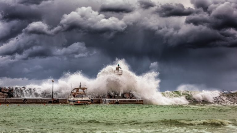 4 Innovative Ways to Be Proactive About Hurricane Prep for a Home
