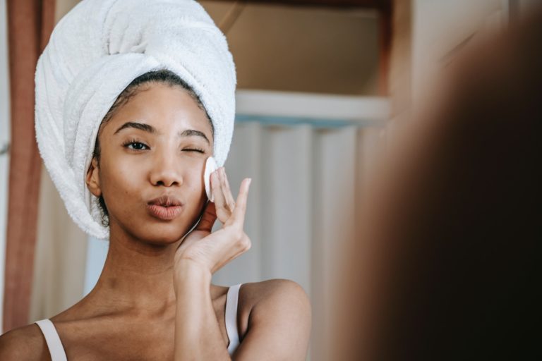6 Vital Reasons Why Teenagers Need a Skincare Regimen