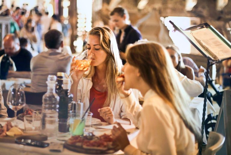 7 Essential Reasons to Hold a Birthday Party at a Restaurant
