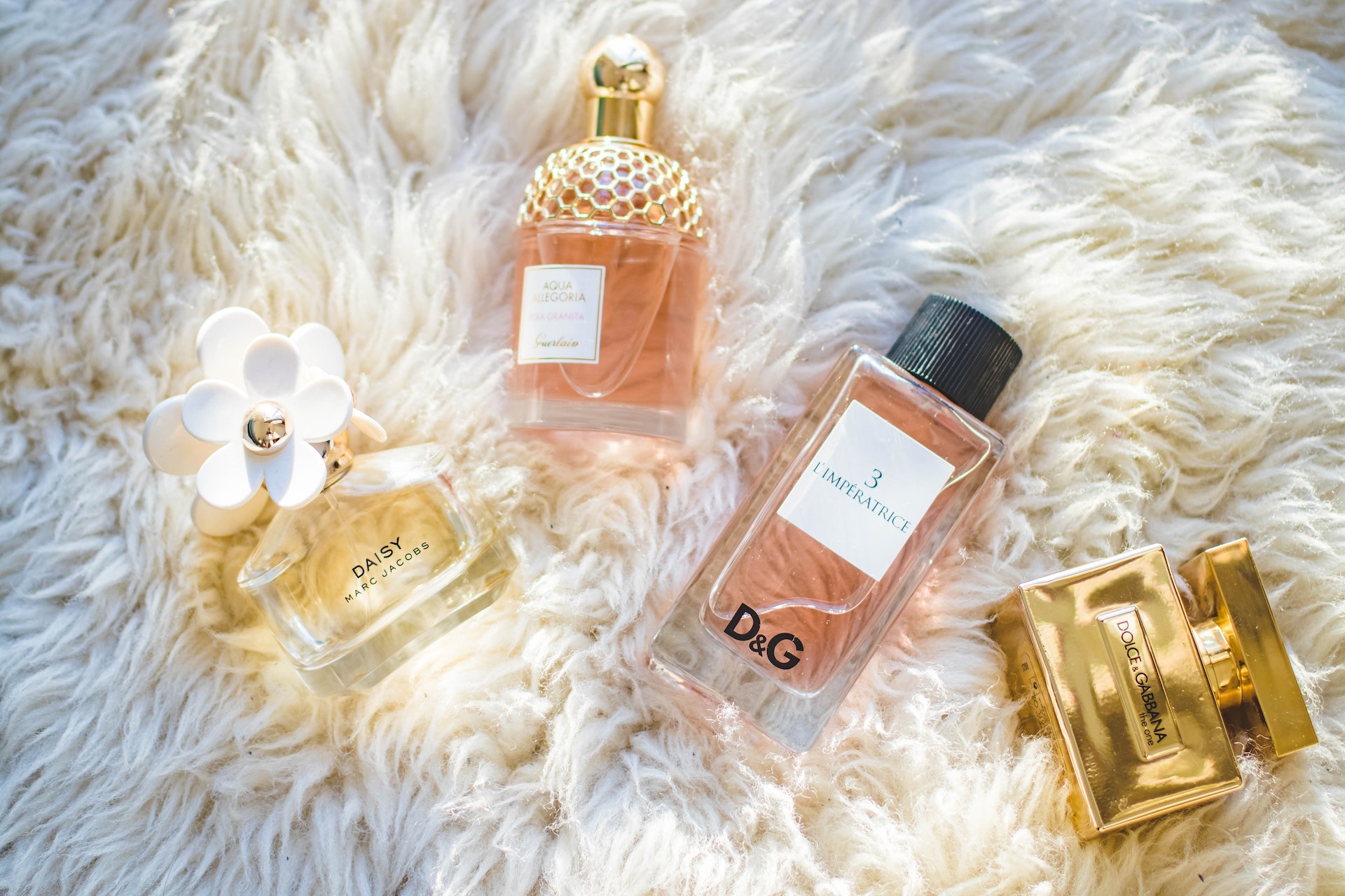 4 Advantages of Using Diffusers for Scents Throughout a Home
