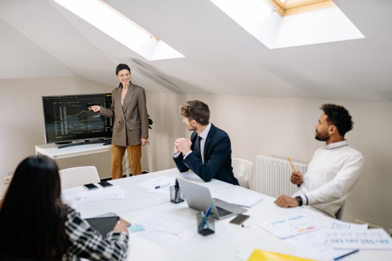 A Look at Why You Should Report Work Injuries to Managers￼