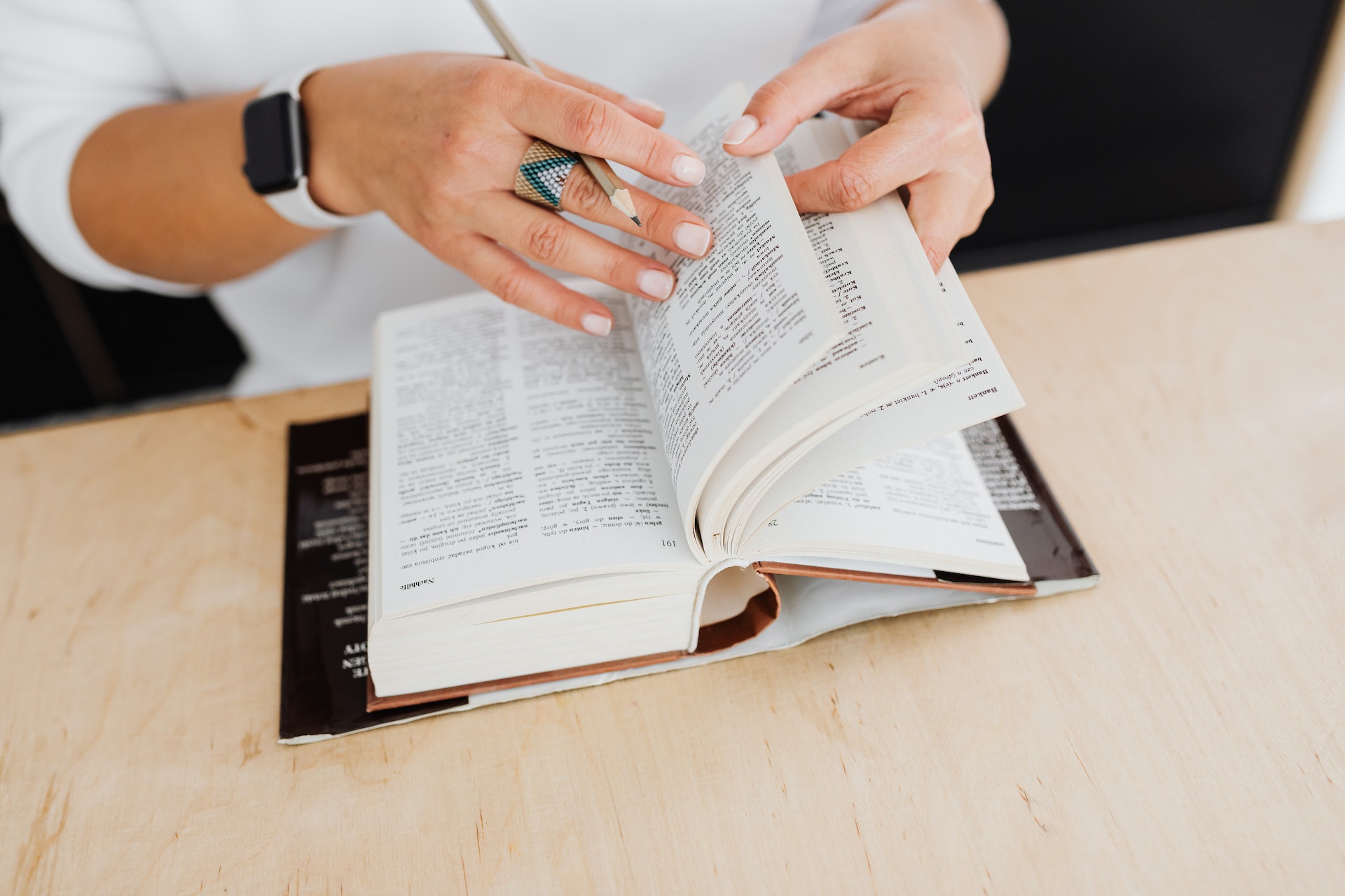 6 Reasons You Shouldn’t Translate a Legal Document Yourself