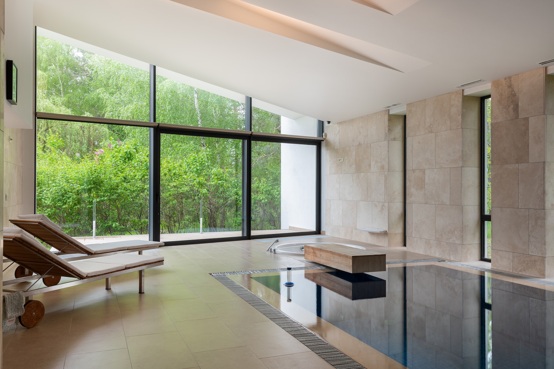 How to Choose the Best Pool Shape for Your Backyard Space