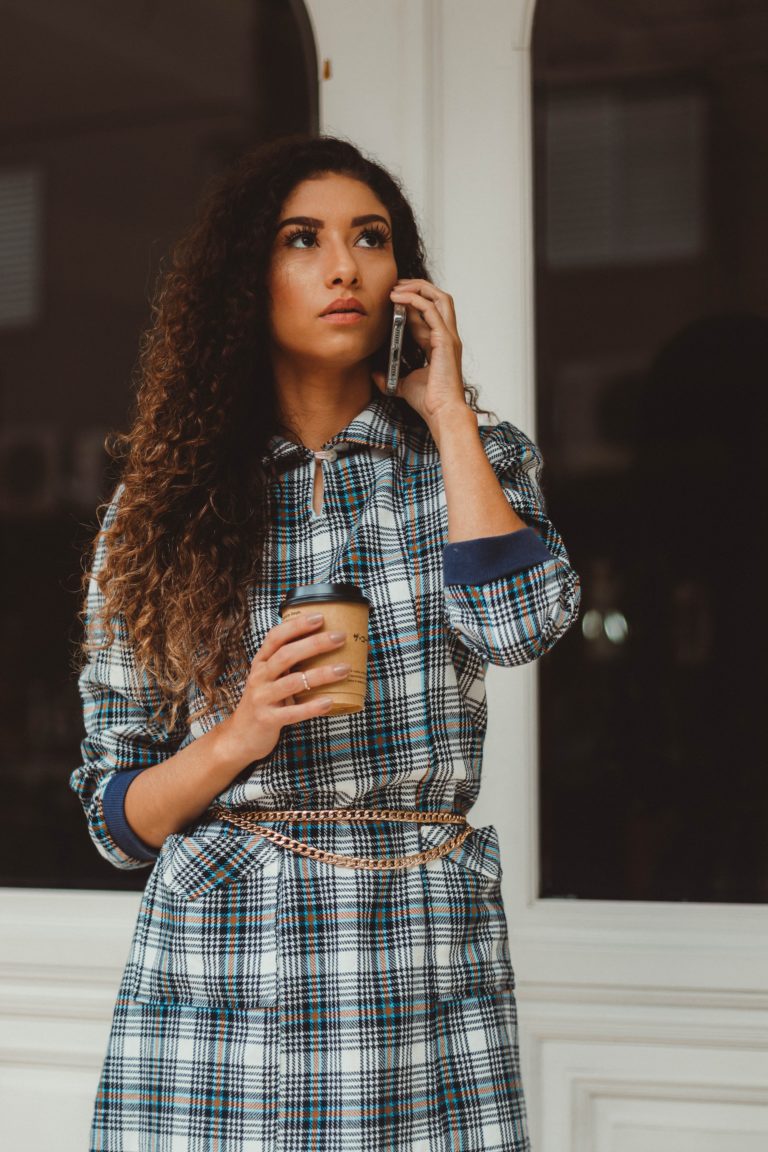 5 Benefits of Buying Cell Phone Minutes From an Online Service