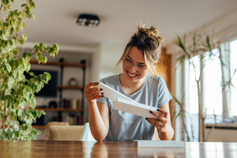 How to Create Captivating Direct Mail Offers That Drive Conversions